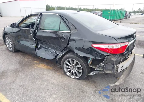 2015 Toyota Camry Xle z USA, uszkodzony, nr VIN 4T1BF1FK3FU924578